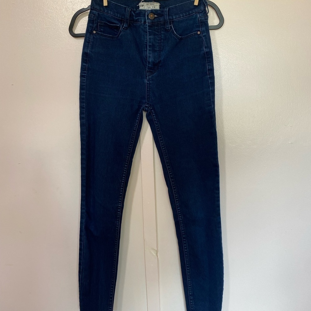 Free People women’s Blue Jeans - Picture 1 of 3